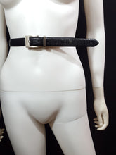 Load image into Gallery viewer, Online Vintage Shop, Vintage Clothing Boutique, Vintage, Women's Clothing, Seconhand, Distressed Vintage Designs, Sustainable Fashion