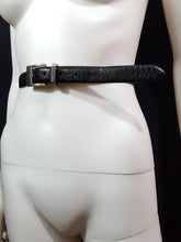 Load image into Gallery viewer, Online Vintage Shop, Vintage Clothing Boutique, Vintage, Women's Clothing, Seconhand, Distressed Vintage Designs, Sustainable Fashion