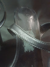 Load image into Gallery viewer, Online Vintage Shop, Vintage Clothing Boutique, Vintage, Women's Clothing, Seconhand, Distressed Vintage Designs, Sustainable Fashion