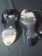 Load image into Gallery viewer, Online Vintage Shop, Vintage Clothing Boutique, Vintage, Women's Clothing, Seconhand, Distressed Vintage Designs, Sustainable Fashion