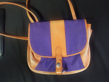 Load image into Gallery viewer, Online Vintage Shop, Vintage Clothing Boutique, Vintage, Women's Clothing, Seconhand, Distressed Vintage Designs, Sustainable Fashion