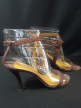 Load image into Gallery viewer, Online Vintage Shop, Vintage Clothing Boutique, Vintage, Women's Clothing, Seconhand, Distressed Vintage Designs, Sustainable Fashion