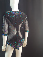 Load image into Gallery viewer, Online Vintage Shop, Vintage Clothing Boutique, Vintage, Women's Clothing, Seconhand, Distressed Vintage Designs, Sustainable Fashion