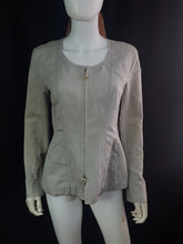 Load image into Gallery viewer, Online Vintage Shop, Vintage Clothing Boutique, Vintage, Women's Clothing, Seconhand, Distressed Vintage Designs, Sustainable Fashion