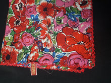 Load image into Gallery viewer, Online Vintage Shop, Vintage Clothing Boutique, Vintage, Women's Clothing, Seconhand, Distressed Vintage Designs, Sustainable Fashion