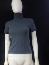 Load image into Gallery viewer, Online Vintage Shop, Vintage Clothing Boutique, Vintage, Women's Clothing, Seconhand, Distressed Vintage Designs, Sustainable Fashion