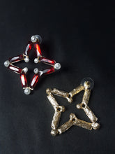 Load image into Gallery viewer, Online Vintage Shop, Vintage Clothing Boutique, Vintage, Women's Clothing, Seconhand, Distressed Vintage Designs, Sustainable Fashion