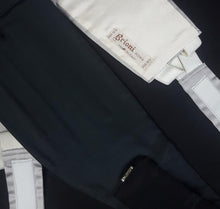 Load image into Gallery viewer, Online Vintage Shop, Vintage Clothing Boutique, Vintage, Women's Clothing, Seconhand, Distressed Vintage Designs, Sustainable Fashion