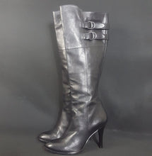 Load image into Gallery viewer, Online Vintage Shop, Vintage Clothing Boutique, Vintage, Women's Clothing, Seconhand, Distressed Vintage Designs, Sustainable Fashion