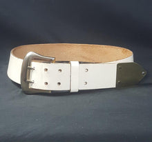 Load image into Gallery viewer, Online Vintage Shop, Vintage Clothing Boutique, Vintage, Women's Clothing, Seconhand, Distressed Vintage Designs, Sustainable Fashion