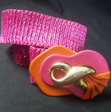 Load image into Gallery viewer, Online Vintage Shop, Vintage Clothing Boutique, Vintage, Women's Clothing, Seconhand, Distressed Vintage Designs, Sustainable Fashion