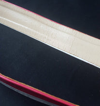 Load image into Gallery viewer, Online Vintage Shop, Vintage Clothing Boutique, Vintage, Women's Clothing, Seconhand, Distressed Vintage Designs, Sustainable Fashion