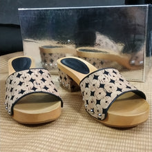 Load image into Gallery viewer, Online Vintage Shop, Vintage Clothing Boutique, Vintage, Women's Clothing, Seconhand, Distressed Vintage Designs, Sustainable Fashion