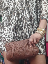 Load image into Gallery viewer, Online Vintage Shop, Vintage Clothing Boutique, Vintage, Women's Clothing, Seconhand, Distressed Vintage Designs, Sustainable Fashion