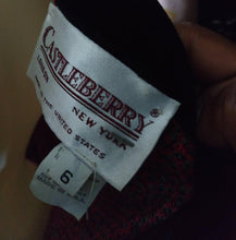 Load image into Gallery viewer, Online Vintage Shop, Vintage Clothing Boutique, Vintage, Women's Clothing, Seconhand, Distressed Vintage Designs, Sustainable Fashion