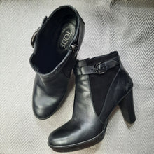 Load image into Gallery viewer, Tod's Leather Boots Size 11