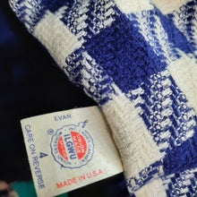 Load image into Gallery viewer, 70s Evan Picone Blue Houndstooth Blazer Size 4