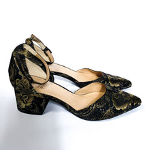 Load image into Gallery viewer, Online Vintage Shop, Vintage Clothing Boutique, Vintage, Women's Clothing, Seconhand, Distressed Vintage Designs, Sustainable Fashion