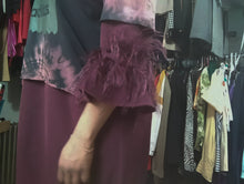 Load image into Gallery viewer, Online Vintage Shop, Vintage Clothing Boutique, Vintage, Women's Clothing, Seconhand, Distressed Vintage Designs, Sustainable Fashion