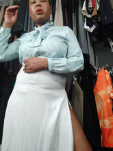 Load image into Gallery viewer, Online Vintage Shop, Vintage Clothing Boutique, Vintage, Women's Clothing, Seconhand, Distressed Vintage Designs, Sustainable Fashion