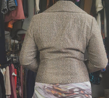 Load image into Gallery viewer, Carmen Marc Valvo Brocade Blazer Size 14