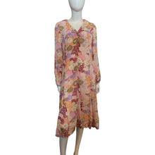 Load image into Gallery viewer, 70s Floral Print Dress