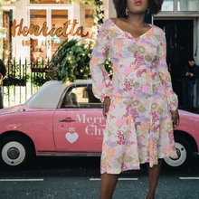 Load image into Gallery viewer, 70s Floral Print Dress