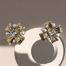 Load image into Gallery viewer, 80s Vintage Clip-On Earrings Christian Lacroix
