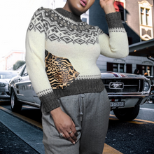 Load image into Gallery viewer, Rare 1980s The Woolrich Woman Faire Isle Pure Wool Sweater Size M