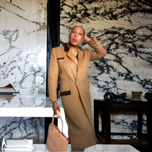 Load image into Gallery viewer, 1960s Vintage Valentino Boutique Camel Hair Coat Size Large