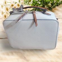 Load image into Gallery viewer, Vintage Estee Lauder Cosmetic Case Bag