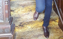 Load image into Gallery viewer, Online Vintage Shop, Vintage Clothing Boutique, Vintage, Women's Clothing, Seconhand, Distressed Vintage Designs, Sustainable Fashion