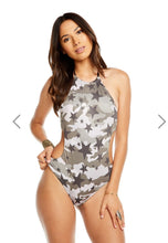 Load image into Gallery viewer, Online Vintage Shop, Vintage Clothing Boutique, Vintage, Women's Clothing, Seconhand, Distressed Vintage Designs, Sustainable Fashion