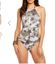 Load image into Gallery viewer, Online Vintage Shop, Vintage Clothing Boutique, Vintage, Women's Clothing, Seconhand, Distressed Vintage Designs, Sustainable Fashion