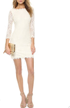 Load image into Gallery viewer, Online Vintage Shop, Vintage Clothing Boutique, Vintage, Women's Clothing, Seconhand, Distressed Vintage Designs, Sustainable Fashion