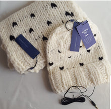 Load image into Gallery viewer, Online Vintage Shop, Vintage Clothing Boutique, Vintage, Women's Clothing, Seconhand, Distressed Vintage Designs, Sustainable Fashion