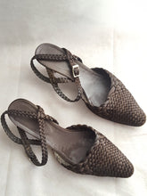 Load image into Gallery viewer, Online Vintage Shop, Vintage Clothing Boutique, Vintage, Women's Clothing, Seconhand, Distressed Vintage Designs, Sustainable Fashion