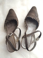 Load image into Gallery viewer, Online Vintage Shop, Vintage Clothing Boutique, Vintage, Women's Clothing, Seconhand, Distressed Vintage Designs, Sustainable Fashion