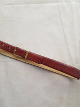 Load image into Gallery viewer, Online Vintage Shop, Vintage Clothing Boutique, Vintage, Women's Clothing, Seconhand, Distressed Vintage Designs, Sustainable Fashion