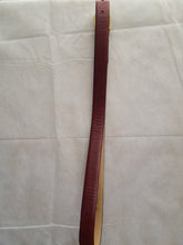 Load image into Gallery viewer, Online Vintage Shop, Vintage Clothing Boutique, Vintage, Women's Clothing, Seconhand, Distressed Vintage Designs, Sustainable Fashion