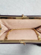 Load image into Gallery viewer, Online Vintage Shop, Vintage Clothing Boutique, Vintage, Women's Clothing, Seconhand, Distressed Vintage Designs, Sustainable Fashion