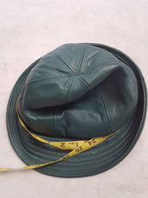 Load image into Gallery viewer, Online Vintage Shop, Vintage Clothing Boutique, Vintage, Women's Clothing, Seconhand, Distressed Vintage Designs, Sustainable Fashion