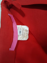 Load image into Gallery viewer, Online Vintage Shop, Vintage Clothing Boutique, Vintage, Women's Clothing, Seconhand, Distressed Vintage Designs, Sustainable Fashion