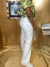 Load image into Gallery viewer, J Brand Joan Super High-Rise Wide Straight Leg Jeans Size 31