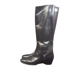 Load image into Gallery viewer, Salvatore Ferragamo Riding Boots 7.5