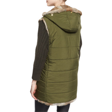 Load image into Gallery viewer, Zadig & Voltaire Deluxe Rabit Fur Vest Size M