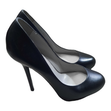 Load image into Gallery viewer, Sergio Rossi Black Stiletto Pumps Size 37