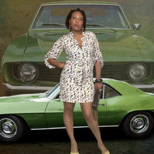 Load image into Gallery viewer, Diane von Furstenberg Zig Zag Print Belted Dress size M