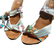 Load image into Gallery viewer, Boss Wedge Sandals Size 39