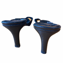 Load image into Gallery viewer, Vintage Black Gucci Open Toe Mules sizes 39